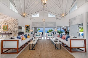 TV - Hospitality Expert Eden: 7BR, Pools, Beach (Montego Bay)