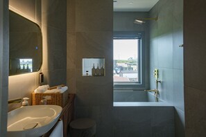 Family Room | Bathroom - Sorang (Jeju City)