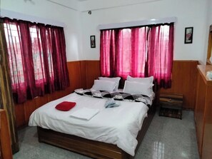 Premium bedding, bed sheets