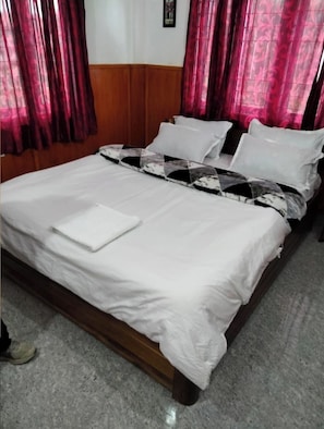 Literie de qualité supérieure, draps fournis