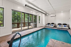Una piscina techada