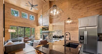 Sevierville - Heated pool, hot tub, theater room