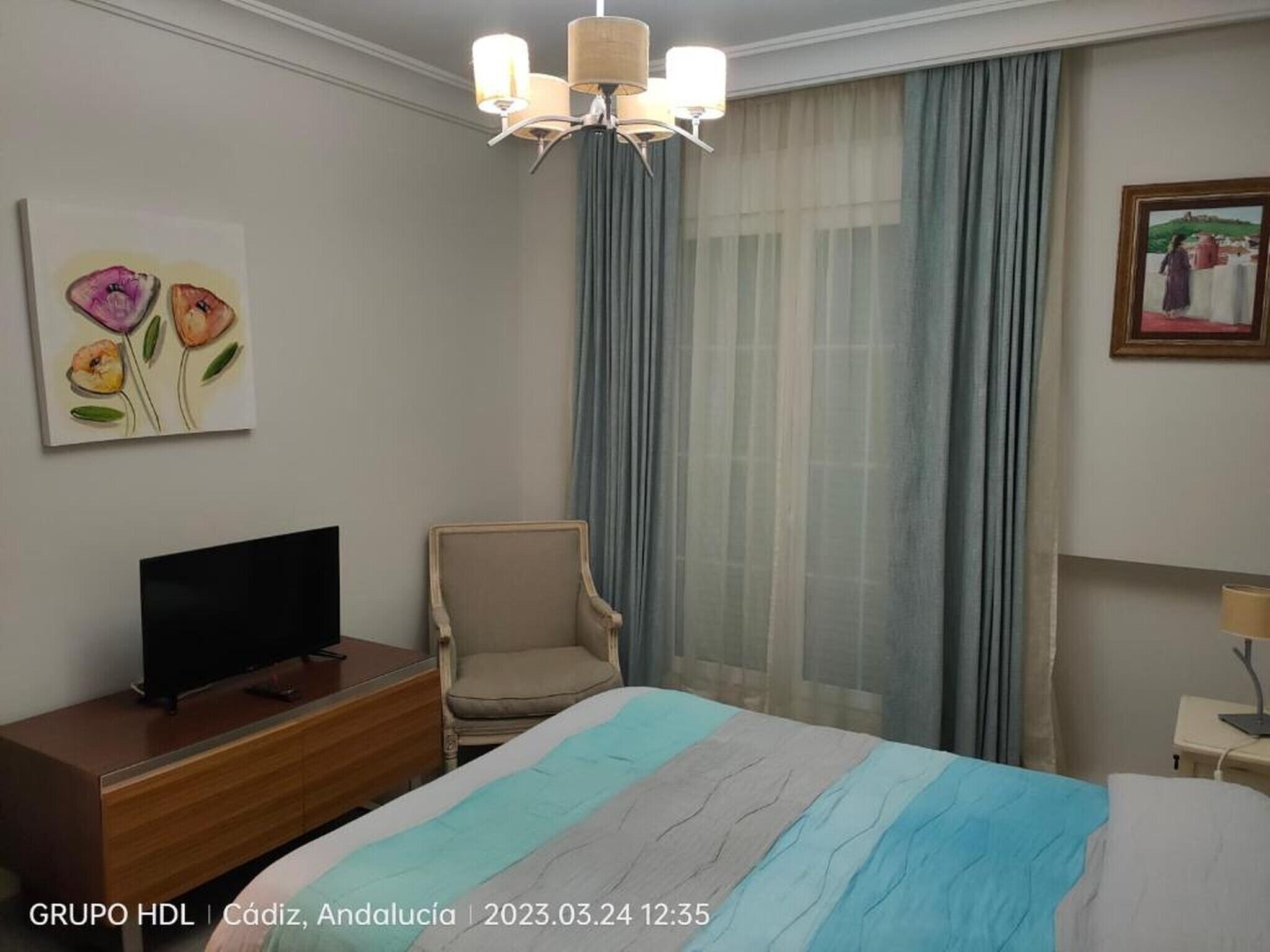 3 bedrooms, iron/ironing board, free WiFi, bed sheets