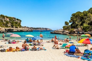 Beach nearby - Family-friendly villa with pool - Casa Mediterranea (Cala Llombards)