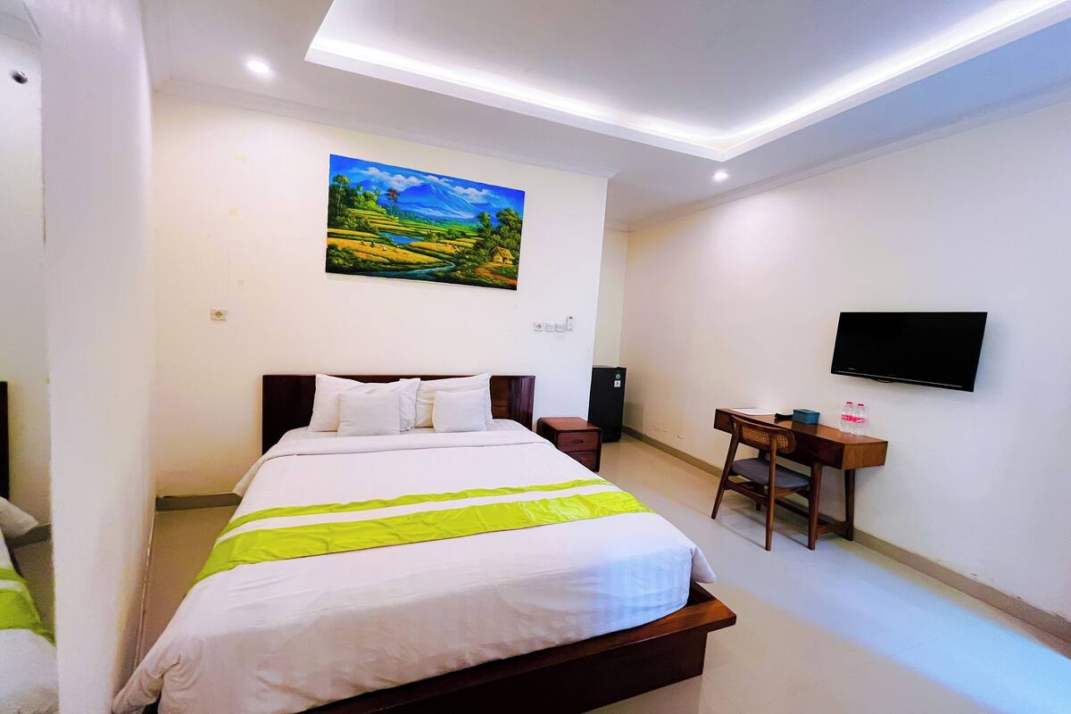 Habitación superior, vista a la alberca | Decoración personalizada, muebles diferentes y escritorio