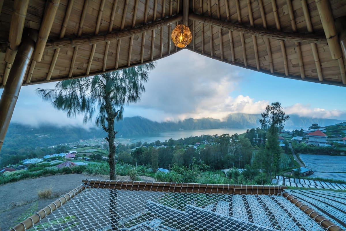 One Bedroom Plunge Pool Villa With Lake View | Vista dalla camera