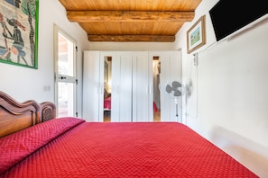 2 bedrooms, free WiFi, bed sheets - Holiday Home 'Cielito Lindo' with Mountain View, Private Terrace and Wi-Fi (Villasimius)