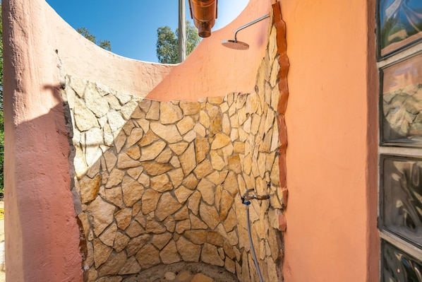 Property grounds - Holiday Home 'Cielito Lindo' with Mountain View, Private Terrace and Wi-Fi (Villasimius)