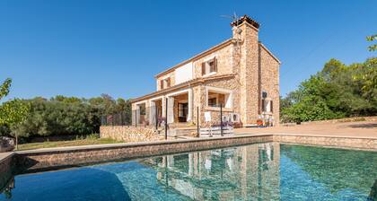 Country House 'Ca Na Capellana' with Mountain View, Private Pool and Wi-Fi
