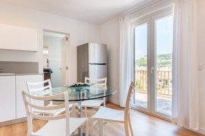 Dining - Holiday Apartment Los Olivos with Wi-Fi & Balcony (Puerto de Sóller)