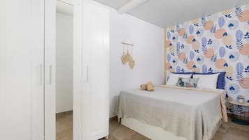 1 bedroom, iron/ironing board, free WiFi, bed sheets