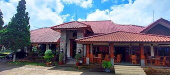 Sangga Buana Resort & Convention Hotel