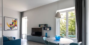 Appartement | Coin séjour | Télévision de 32 pouces avec chaînes numériques