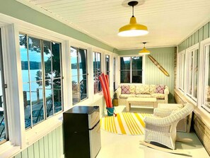 Smart TV, table tennis, stereo - UncleLarry's LakePlace, Hot Tub (La Porte)