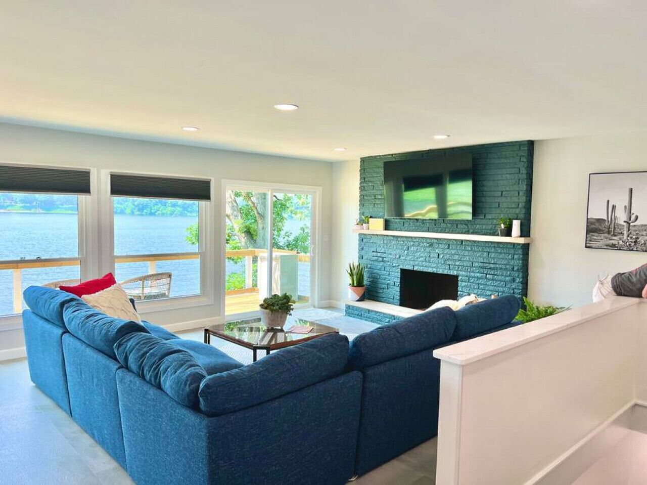 Smart TV, tenis de mesa y estéreo 