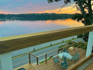 Property grounds - UncleLarry's LakePlace, Hot Tub (La Porte)