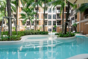 Marin Island Pool Access | View from room
