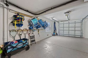 Interior - Waves | Heated Pool | Steps to Beach | Golf Cart (Anna Maria)