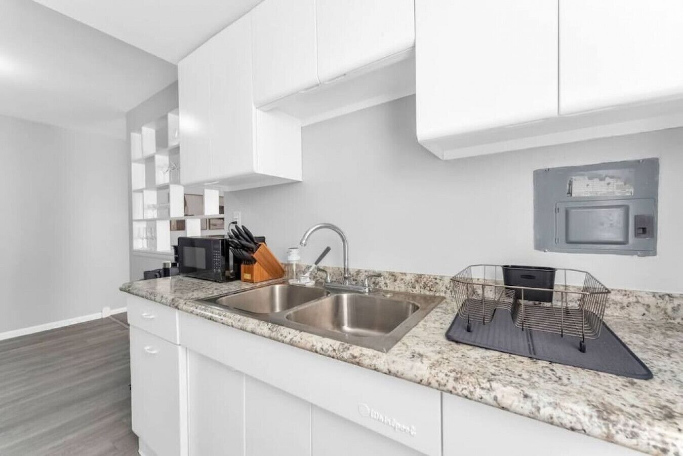 Microwave, coffee/tea maker