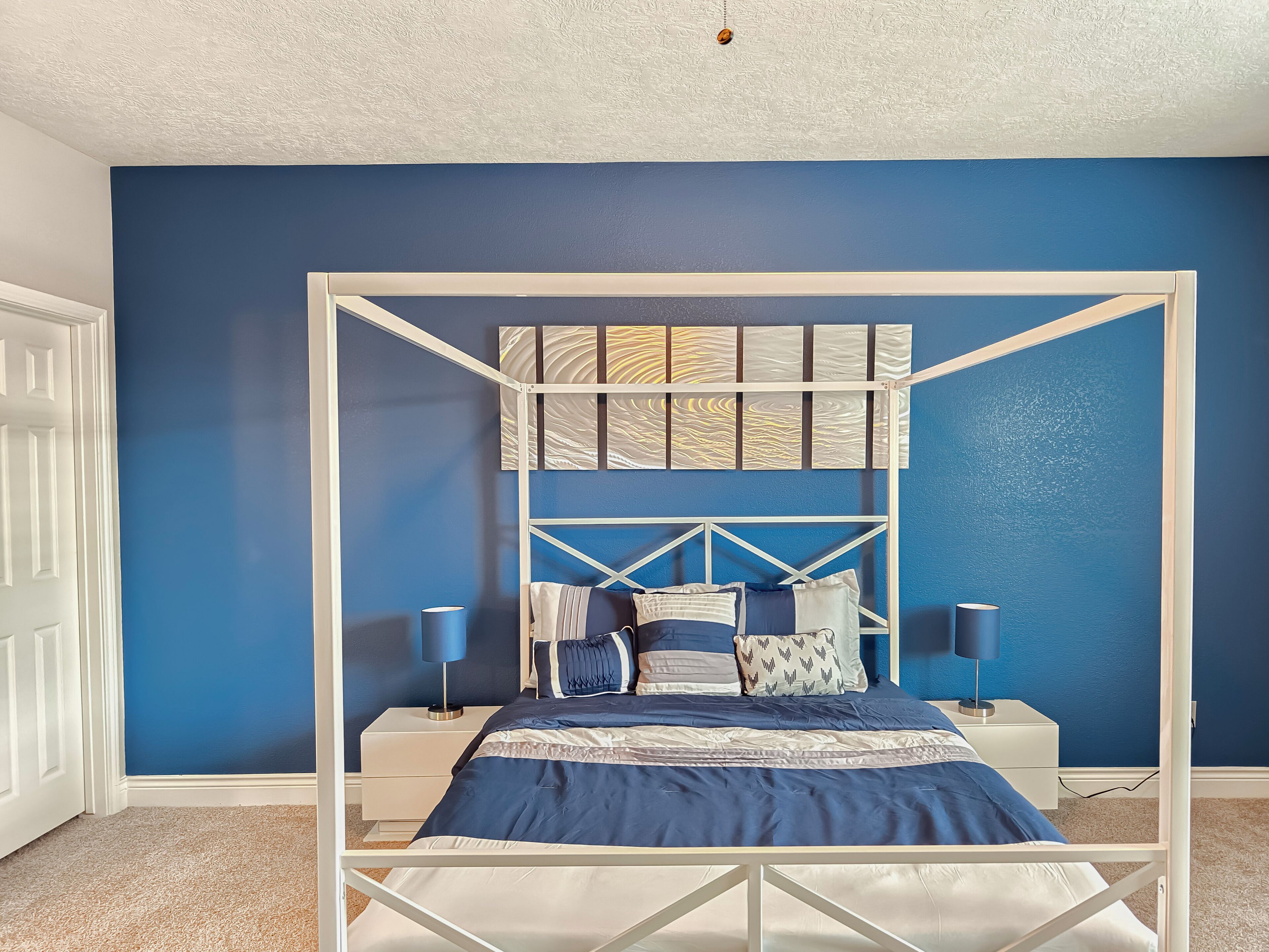3 bedrooms, iron/ironing board, travel cot, free WiFi