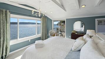 2 habitaciones, tabla de planchar con plancha y cuna de viaje