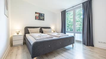 3 Schlafzimmer, Schreibtisch, Bügeleisen/Bügelbrett, kostenloses WLAN