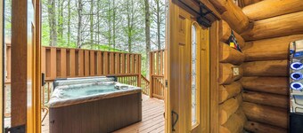 This cabin is a 3 bedroom(s), 2.5 bathrooms, located in Gatlinburg, TN.