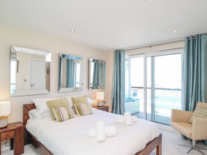 2 bedrooms, individually decorated, individually furnished, free WiFi - Sunset View (Portland)