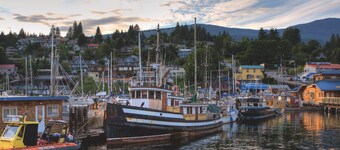 Central 2 Bed New Construction Laneway House in Gibsons