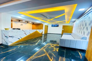 Reception - Hotel Alexa (Ahmedabad)