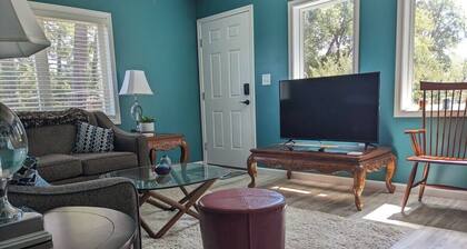 Robin's Nest: 2BR at Duke Regional