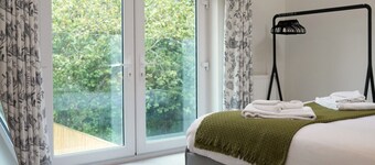 Oxford- Refurbished 4 bed -15 mins to centre