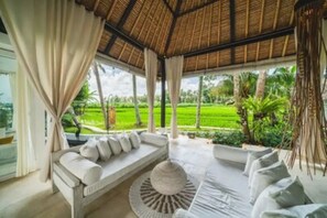 Terrace/patio - “Summer Moon, Ricefield Sunset front Private Pool” (Gianyar,)