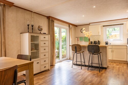 Home 6p: Bath-Garden house-4G Pool-Kids-Dog