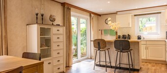 Home 6p: Bath-Garden house-4G Pool-Kids-Dog