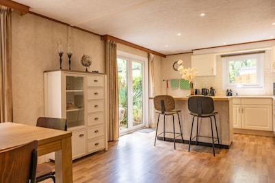 Home 6p: Bath-Garden house-4G Pool-Kids-Dog