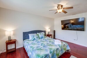 3 Schlafzimmer, Bügeleisen/Bügelbrett, WLAN, Bettwäsche