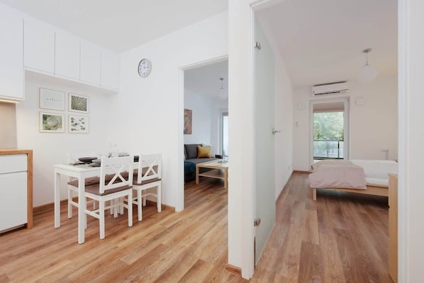 1 bedroom, iron/ironing board, WiFi, bed sheets