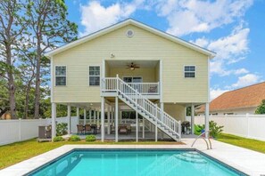 Pool - Dog friendly, no pet fee! 4bd home w/private pool. (North Myrtle Beach)