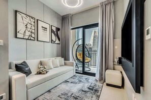 TV, offices - Stylish Dubai Apartment w/ Pool | Near Burj Khalifa (Dubai)