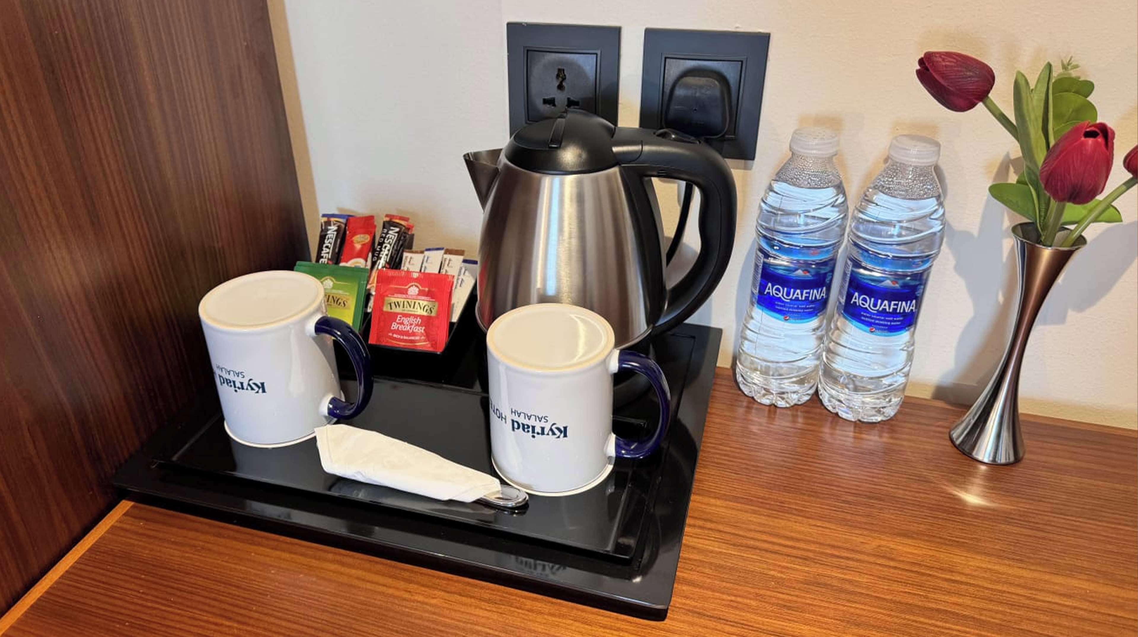 Literie de qualité supérieure, coffres-forts dans les chambres, bureau