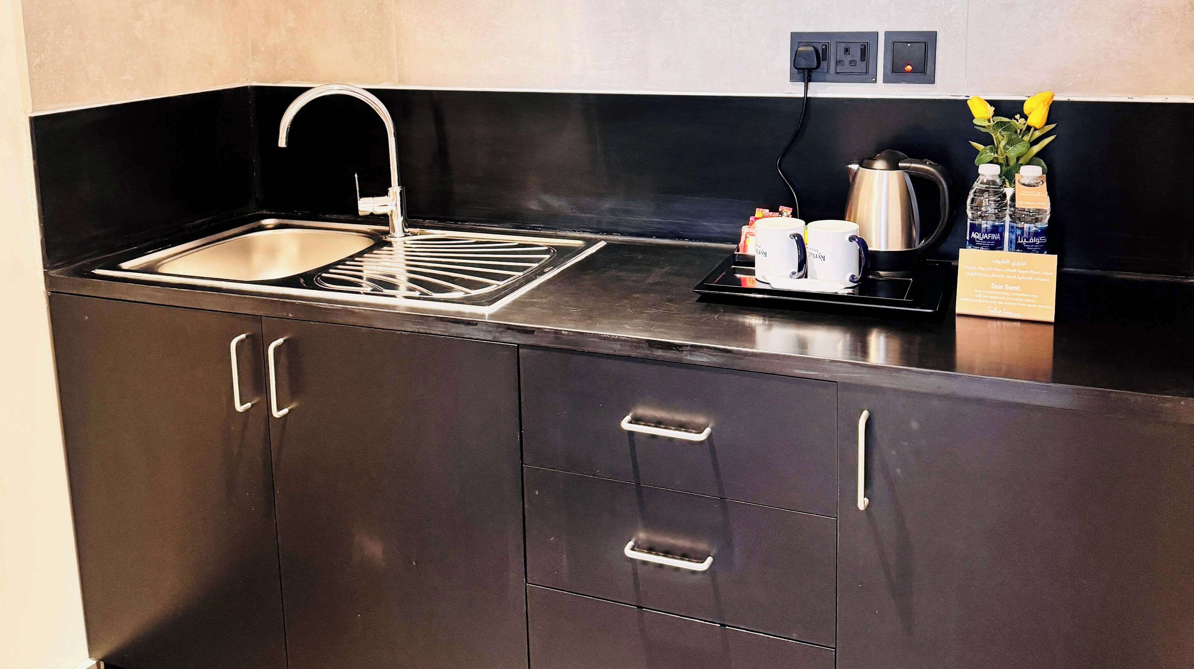 suite, 1 king bed | room amenity