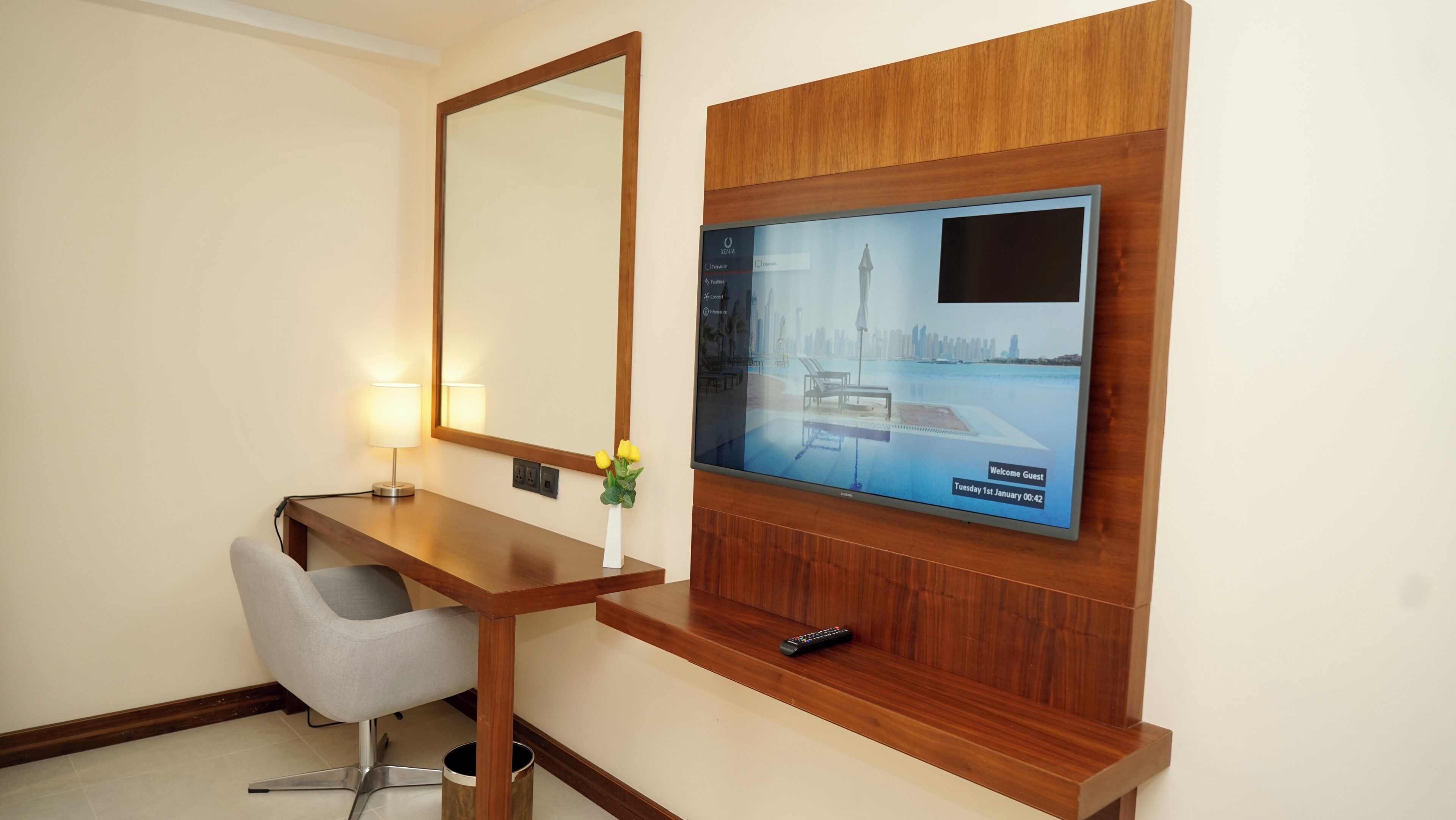 premium bedding, in-room safe, desk, soundproofing