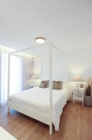 7 dormitorios, cuna de viaje, wifi gratis y ropa de cama