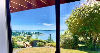 Puget Sound Suite - Sunset, Lighthouse & Peaks