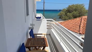 Standard Double Room | Terrace/patio