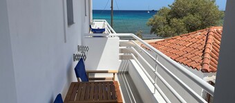 KYTHERA BEACH APARTMENTS