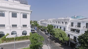 Phòng Deluxe, 1 giường cỡ queen, ban công, quang cảnh thành phố | Quang cảnh thành phố