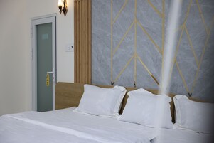 Ropa de cama hipoalergénica y artículos del minibar gratis 