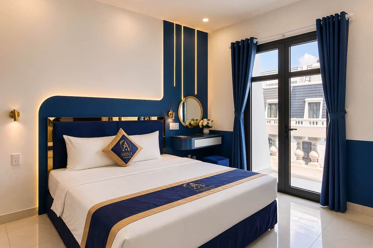 Hypo-allergenic bedding, free minibar items, individually decorated